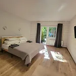 Glory Hotel