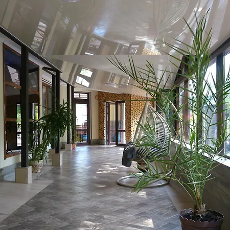 Glory Hotel