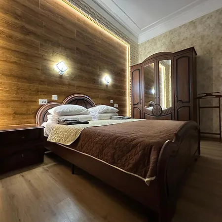Hotel Glory *