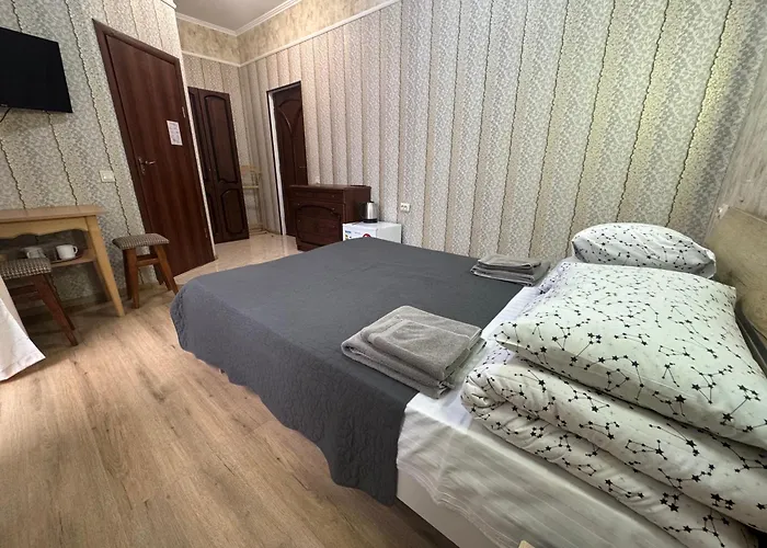 Glory Hotel
